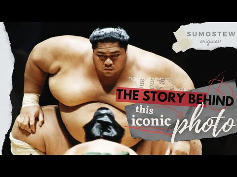 The Story Behind this Iconic Photo in Sumo